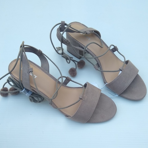 Old Navy • low block heel suede lace-up sandals - Picture 3 of 8